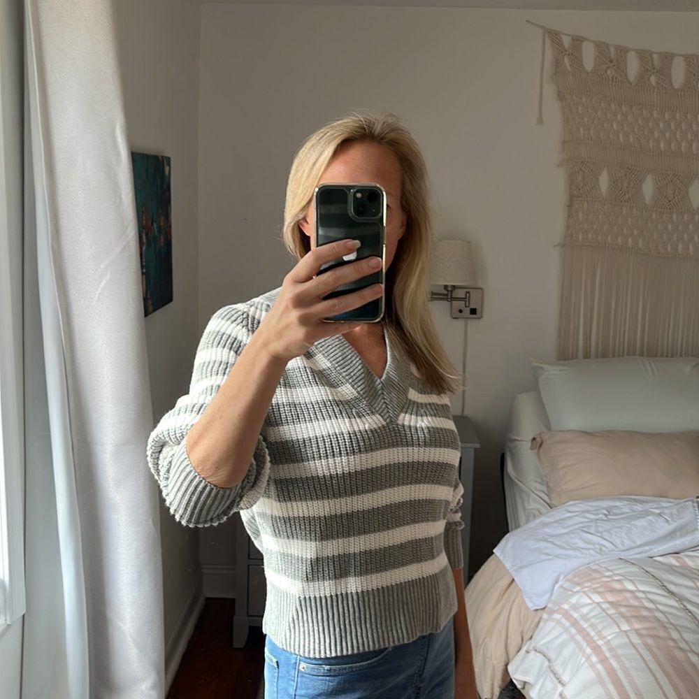 A New Day Grey and White Striped V-Neck Knit Sweater Size Small - Picture 2 of 7